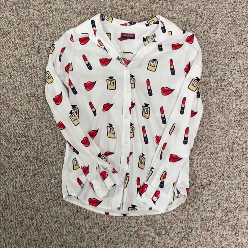 Lipstick shirt